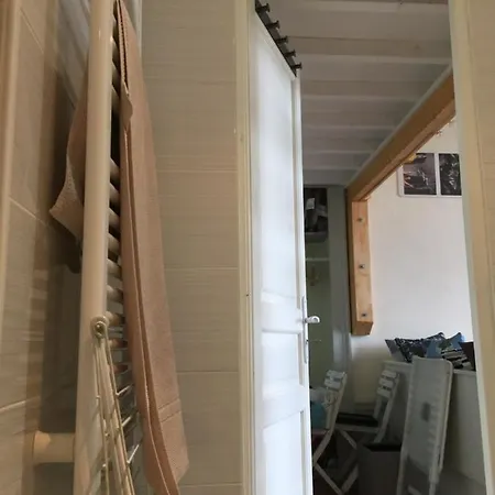 Apartment Studio With View On The Lake - Aix-Les-Bains
